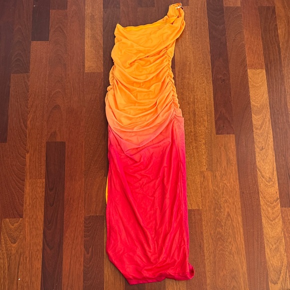 SHEIN One-Shoulder Orange Red Ombre Dress - Picture 5 of 8
